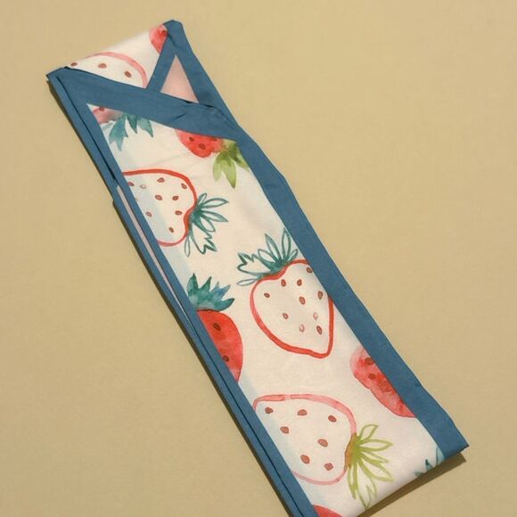 Strawberry Print Scarf M1318 - Picture 3 of 6